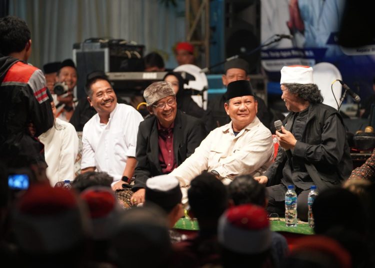 Elektablitas Prabawo di Jawa Timur, Apakah ini Efek Cak Nun ?