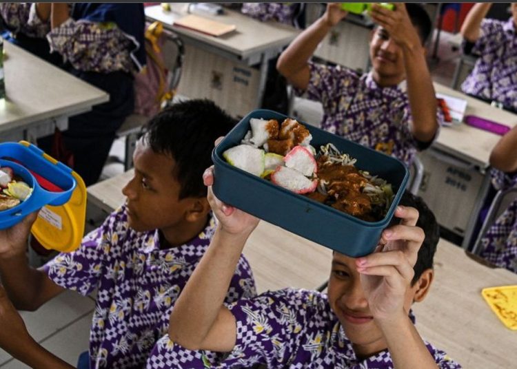 program makan siang gratis berubah jadi sarapan gratis