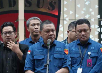 Kejagung tetapkan tersangka baru di kasus korupsi minyak