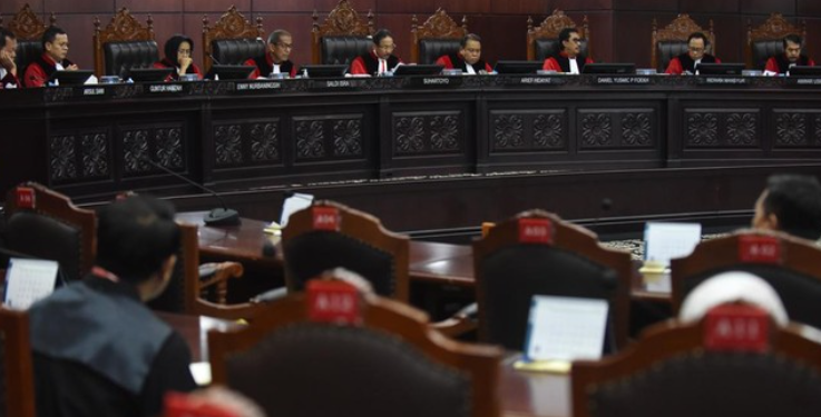 MK resmi larang wamen rangkap jabatan