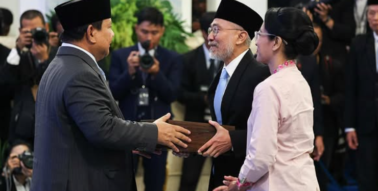 Prabowo beri gelar tanda jasa kehormatan